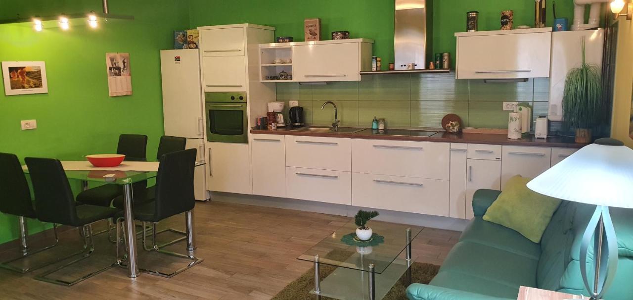 Apartment Thomas Vipava Buitenkant foto